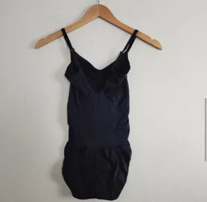 SKIMS Sculpting Bodysuit XS thumbnail 4