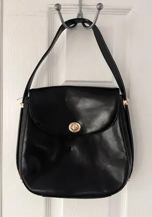 HOBO Smooth Glossy Leather Saddle Front Flap Adjustable Shoulder Strap Bag thumbnail 1