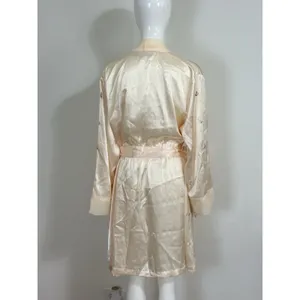 Morgan Taylor Women's Size XL Satin Cream Floral Kimono Robe Belt Embroidered thumbnail 2
