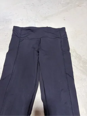 Lululemon cinched bottom black leggings 6 thumbnail 4