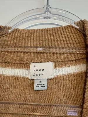 A new day striped oversized sweater beige white size small thumbnail 3
