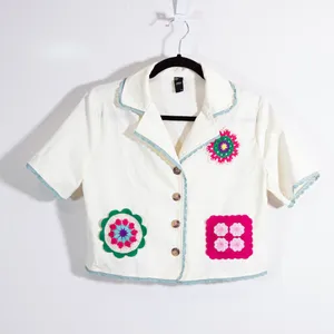 Cider Lace Trim Collar Crochet Knit Applique Button Front Cropped Blouse Shirt thumbnail 1