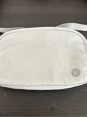 Lululemon Everywhere Belt Bag Mini Ripstop in Vapor/Traverse Grey thumbnail 2