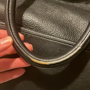 Marc by Marc Jacobs 100% LEATHER BAG Black with Gold Hardware thumbnail 9