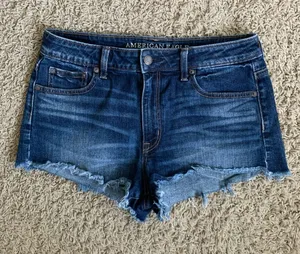 American Eagle vintage hi-rise Festival size 8 cutoff blue denim jean shorts thumbnail 1
