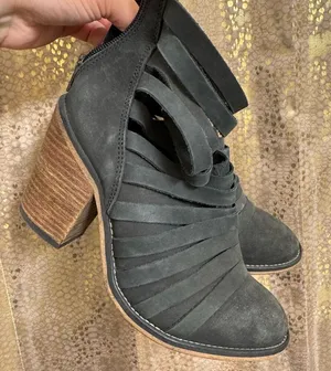 Free People Boho Hybrid Strappy Leather Women’s Ankle Bootie in Black EU37/6.5-7 thumbnail 1