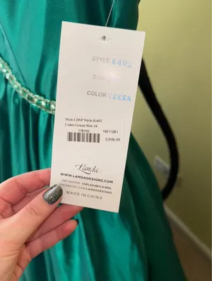 Emerald Green Prom Dress thumbnail 4