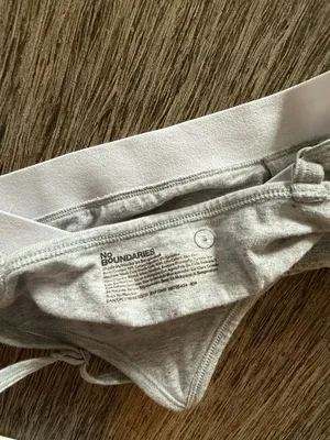 No Boundaries sports bra thumbnail 3