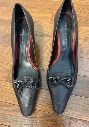 ANTONIO MELANI Brown Pointed-Toe Chain-Accent Pumps thumbnail 1