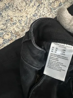 American Eagle Super Hi-Rise Jegging Next Level Stretch Black Distressed Jeans S thumbnail 3
