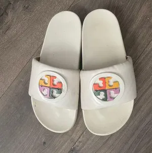 Tory Burch Slides thumbnail 3