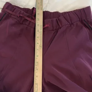 Lululemon On the Right Track Relaxed fit Pant Burgandy/ Wine size 10. thumbnail 13