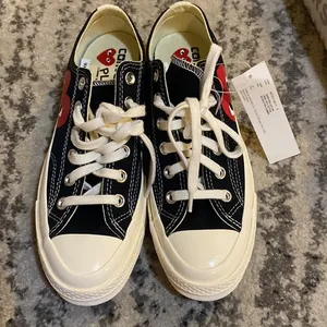 Comme des Garcons Play x Converse Play One Heart Sneakers thumbnail 2