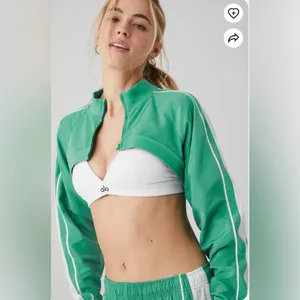 ALO Yoga NWT Racetrack Shrug Lettuce Green White Size XS thumbnail 5
