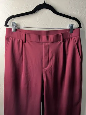 Halara NWT Flex DayStretch Burgundy Pleated Straight Leg High Rise Pants thumbnail 3