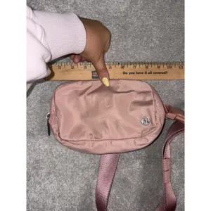 lululemon Mauve Pink Everywhere Belt Bag 1L Fanny Pack Crossbody thumbnail 7