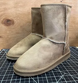 Unbranded Women's Tan and Brown Boots thumbnail 1