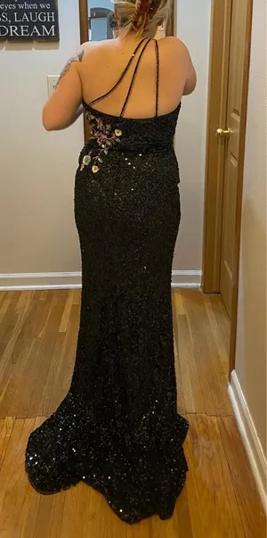 Sherri Hill Prom Dress thumbnail 3