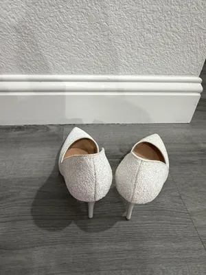 Elegant Annaili white/silver glitter pumps thumbnail 4