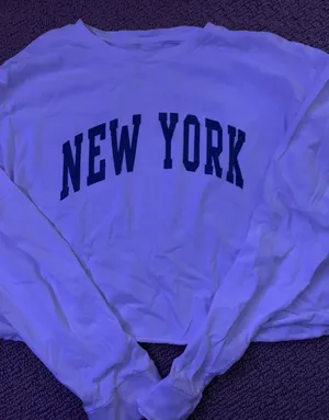 Brandy Melville Long Sleeve Cropped thumbnail 3