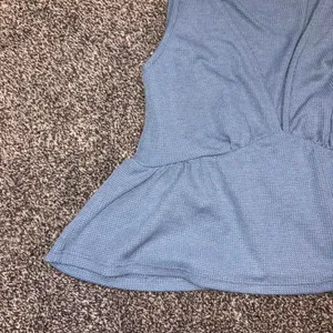 LE LIS BOUTIQUE tank top blue size Medium thumbnail 4