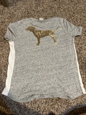 PINK - Victoria's Secret Women’s gray v-neck with sequin dog. Size medium thumbnail 2