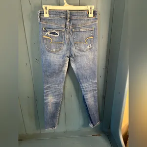 American Eagle Outfitters Light Blue Distressed Skinny Jeans | Size 4 Short thumbnail 4