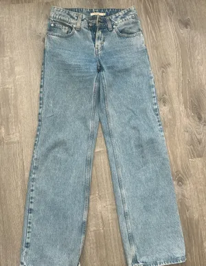 Low Loose Levi’s Jeans thumbnail 1