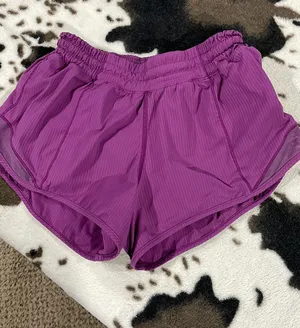 Lululemon shorts size 2 thumbnail 1