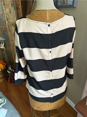 The Limited Striped Black and Pink 3/4 Sleeve Women's Blouse - Size Medium Vtg thumbnail 3