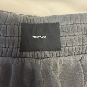 Talentless Charcoal Quilted sweat shorts thumbnail 3