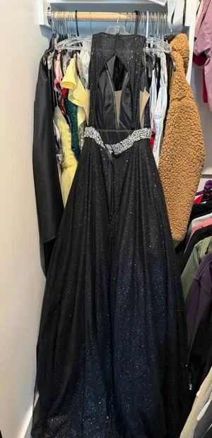 Mori Lee Prom Dress thumbnail 1