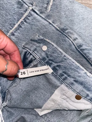 Pacsun low rise straight jeans, light wash size 26 thumbnail 3