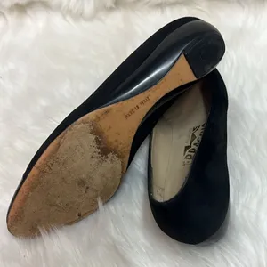 Salvatore Ferragamo Black Leather Patent Cap Toe Low Wedge Size 6.5aa B-24‎ thumbnail 8