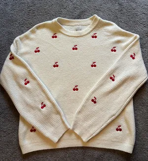 Cherry Sweater thumbnail 1