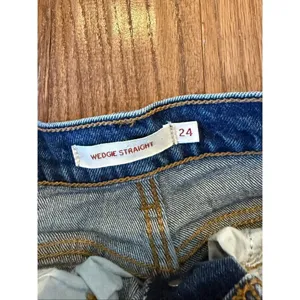 Levi’s wedgie straight high rise button fly raw hem jean size 24 thumbnail 6