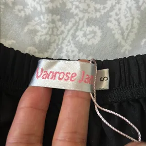Elegant Black Lace Trim Mini Skirt thumbnail 2