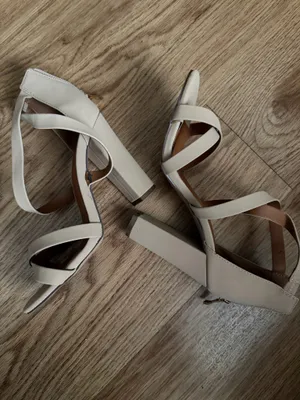 Windsor Tan Heels thumbnail 2