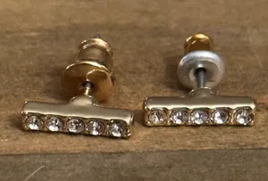 Gold tone stud earring lot thumbnail 11