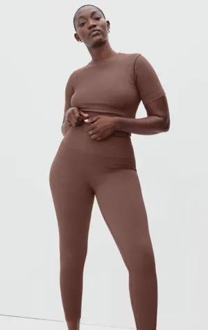 Everlane The Seamless Tee Women’s Size M/L A13 thumbnail 2