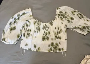 Abercrombie Crop Top thumbnail 1