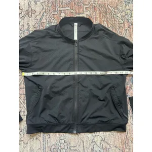 Lululemon Final Lap Jacket Black Perforated Mesh Lightweight Athletic Coat thumbnail 13