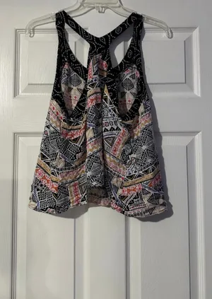 Xhilaration ladies sleeveless blouse is a junior size XL. thumbnail 7