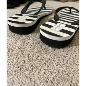 Kate spade flip flops thumbnail 6