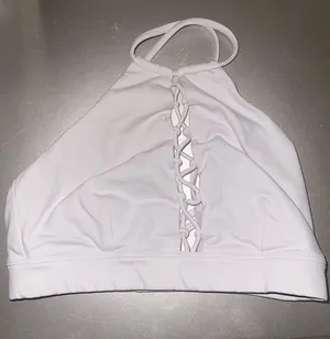Alo sports bra thumbnail 1
