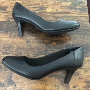 🦋 Time and Tru Black Heels Classic Office Formal Neutral Basic 10 thumbnail 3