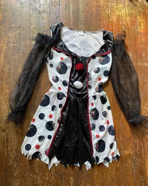 Spirit Halloween Twisted Clown Size L thumbnail 1