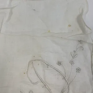 Vintage Floral Handkerchief With Embroidery thumbnail 4