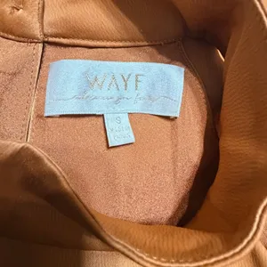 WAYF Women Copper Satin Halter Maxi Dress High Slit Button Detail Size‎ S thumbnail 7