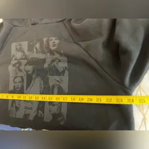 Taylor Swift UNISEX Official Merch Eras Tour Dark Gray Graphic Hoodie Sz M thumbnail 6